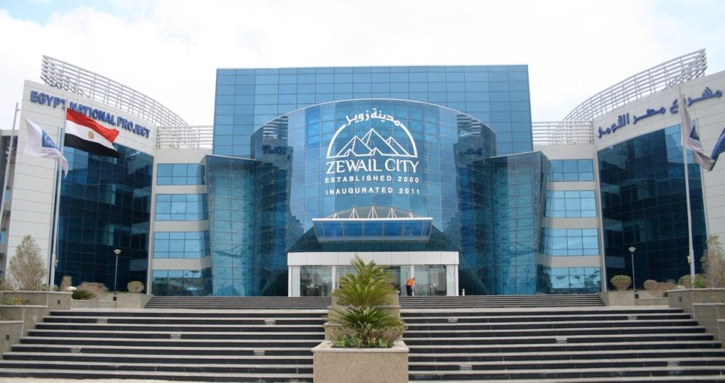 جامعة زويل183